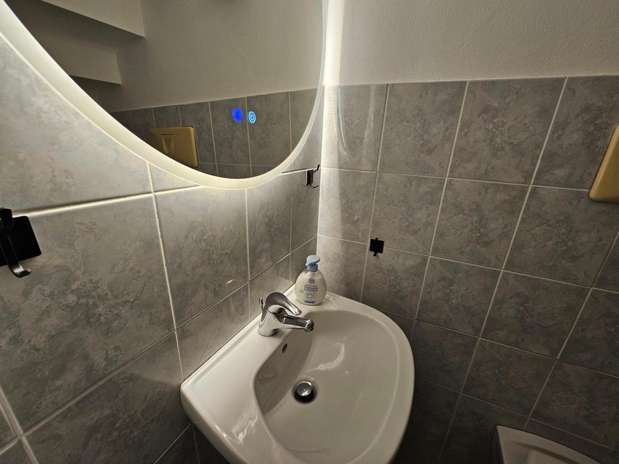 Exclusive Top Floor 2-Bedroom Flat Milán Exteriér fotografie